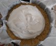 Desert tort cu blat de biscuiti si crema caramel-6