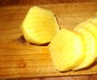 Rondele de cartofi copti cu crema de avocado-1