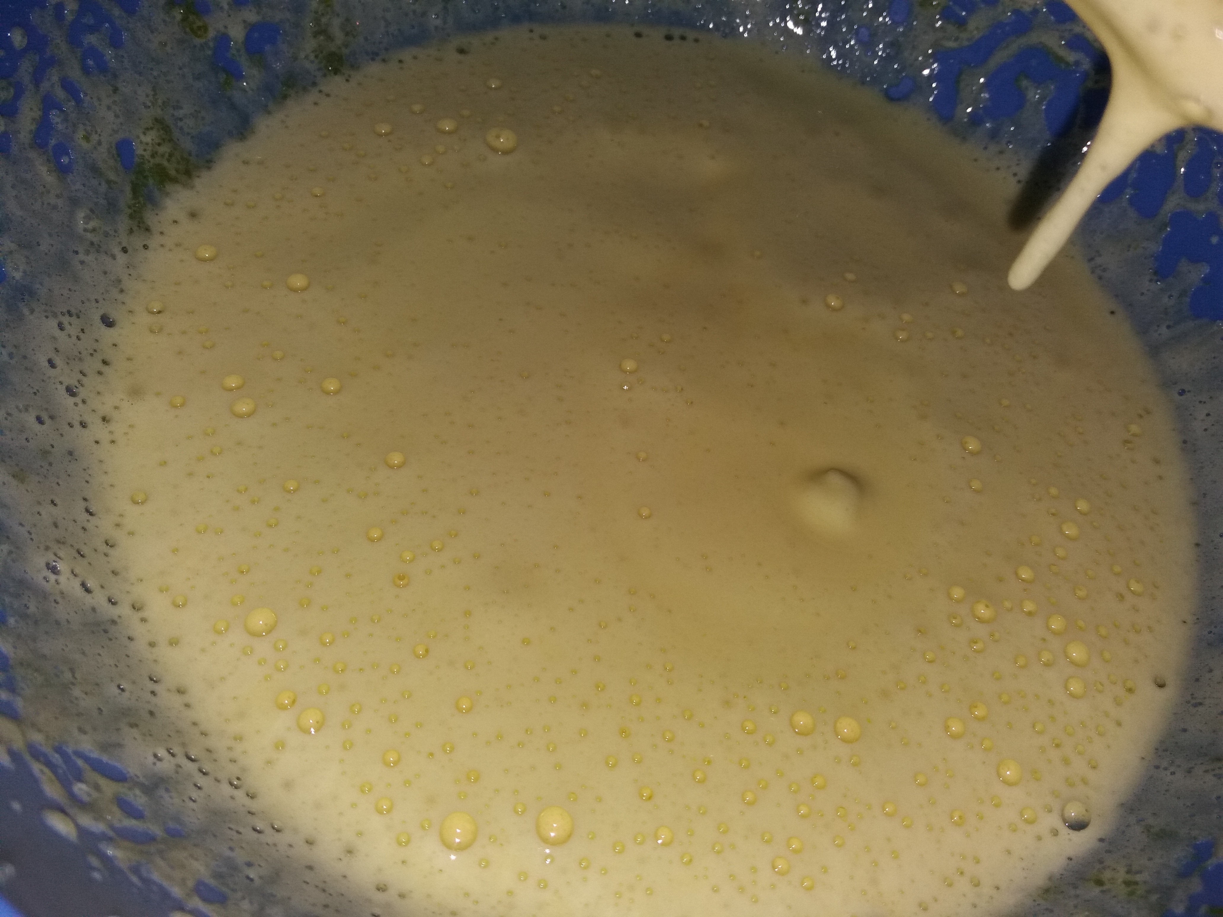 Desert pandispan cu lapte fierbinte sau Torta al latte caldo