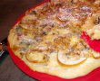 Pizza cu nuci, pere si gorgonzola-12