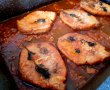 Friptura de porc la cuptor cu sos de rosii si usturoi-1