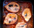 Friptura de porc la cuptor cu sos de rosii si usturoi-2