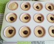 Desert muffins cu cocos si inima de ciocolata-1