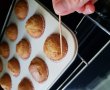 Desert muffins cu cocos si inima de ciocolata-3