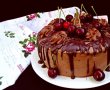 Desert tort cu visine si ciocolata-1