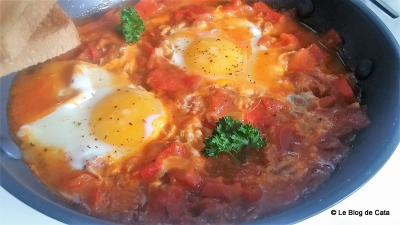 Aperitiv cu oua cu sos de rosii - Oija (Tunisia)