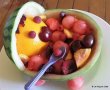 Salata de fructe in suport de pepene verde-2