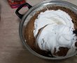 Tort cu crema de ciocolata si crema de lapte cu visine-6