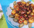Salata calda de cartofi noi cu ceafa afumata-7