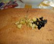 Sandwich-uri de legume (cartofi dulci, gulii si dovelecei) sos de iaurt cu castraveti si flori de tei-5