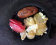 Cartofi la cuptor cu chiftelute de somon si rosii-8