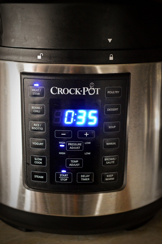 Chiftelute umplute cu cascaval la Multicooker Crock- Pot Express cu gatire sub presiune