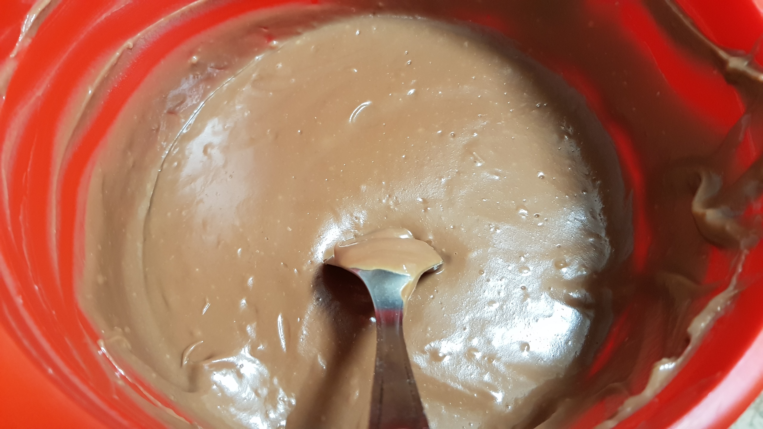 Desert prajitura cu foi si crema de ciocolata cu alune
