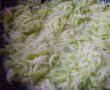 Salata de dovlecel cu sos de iaurt si usturoi-2