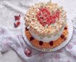 Desert tort cu trandafiri, nuci, caramel si fructe-2