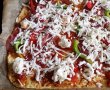 Blat de pizza din conopida si mozzarella (fara gluten, low carb)-11