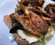 Sandvis cald cu cascaval, spanac si ciuperci pleurotus-2