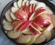 Desert prajitura turnata cu mere si crema de smantana-11