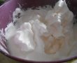 Desert crema caramel din albusuri, cu fructe confiate-3