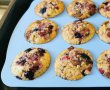 Desert muffins cu fructe de padure-5