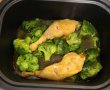 Pulpe de pui cu broccoli si ardei in sos de smantana la multicooker Crock-Pot-2