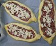Pide cu carne tocata (pizza turceasca)-3