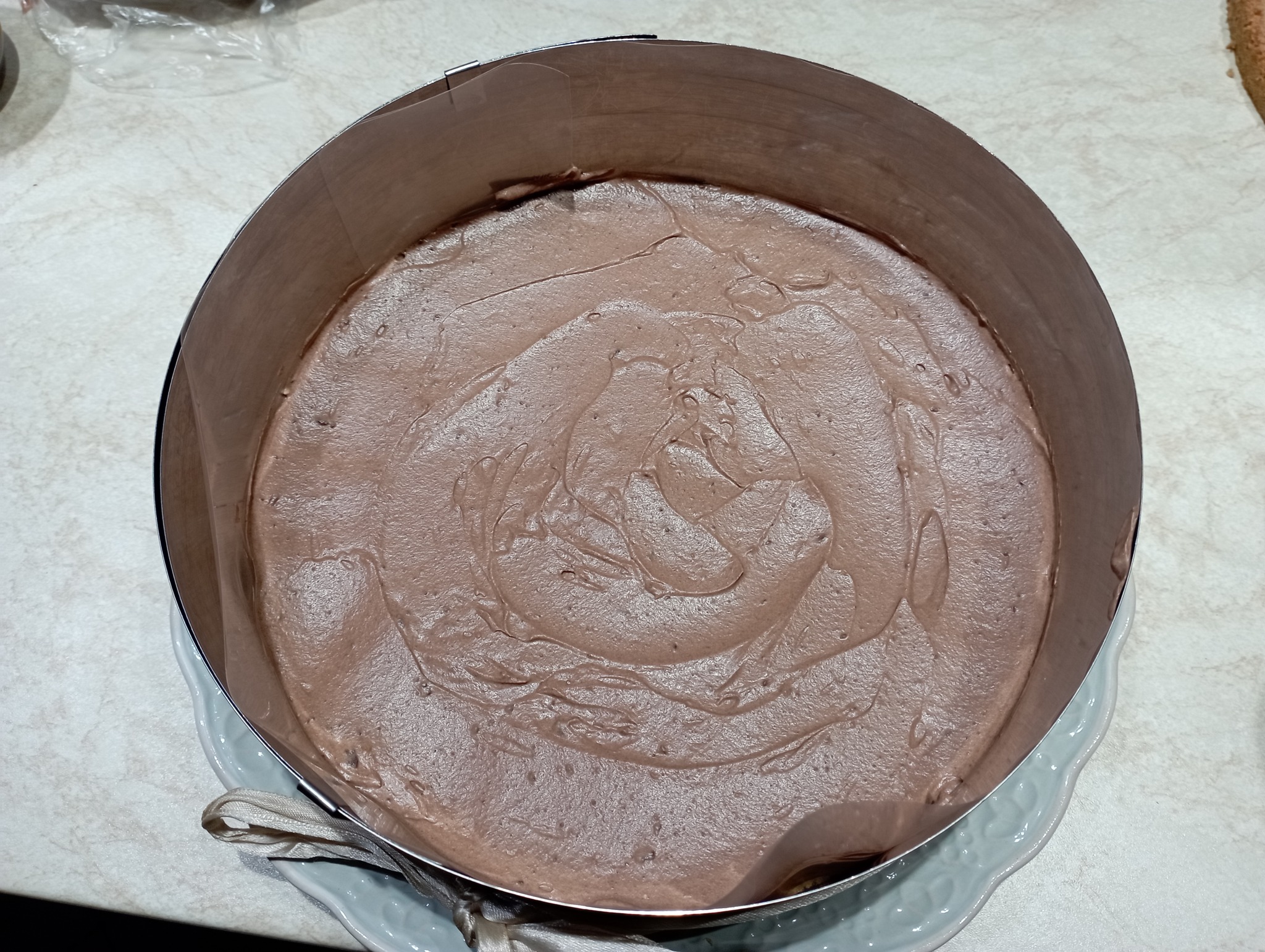 Reteta de tort ferrero rocher cu ciocolata si alune