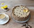 Reteta de tort cu crema de cafea si crema de fructe de padure-4