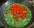 Salata de spanac crud cu carnati-3