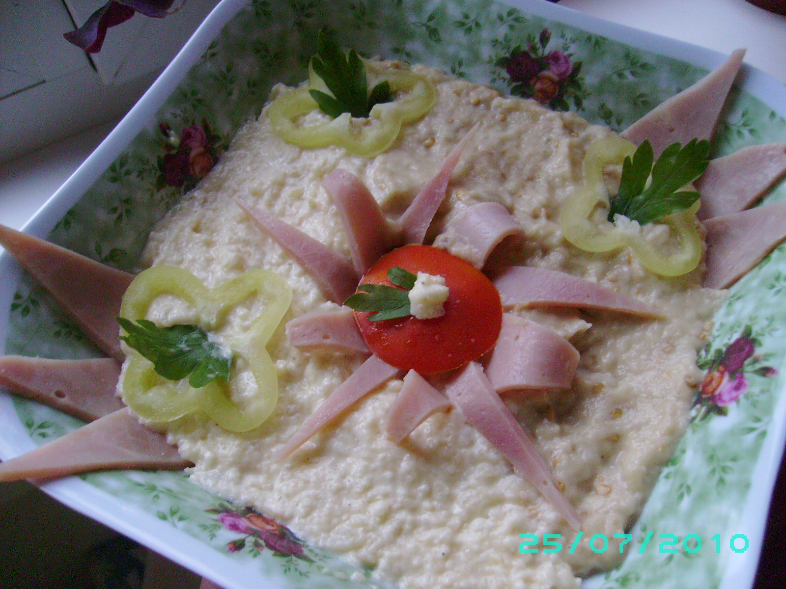 Salata de conopida si vinete albe