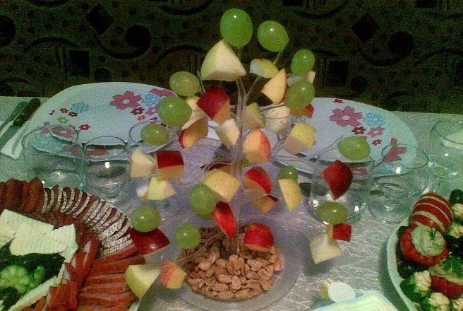 Copac aperitive cu fructe