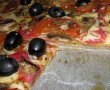 Pizza cu salam si ciuperci-6