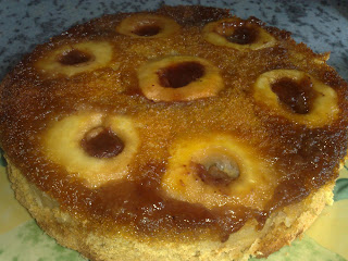 Desert Tort cu mere intregi, reteta simpla si plina de arome