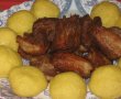 Fleica de porc prajita in ceaun cu mamaliguta si mujdei de usturoi-3