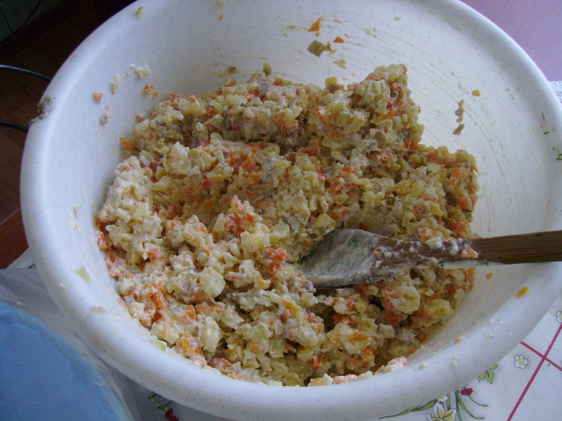 Salata boeuf (altfel ornata)