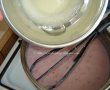 Tort cu crema de vanilie si zmeura-4