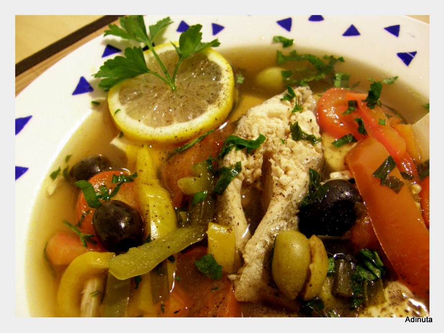 Supa greceasca de pastrav cu masline si feta