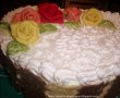 Tort cu trandafiri (cu crema mascarpone si jeleu de afine)-0