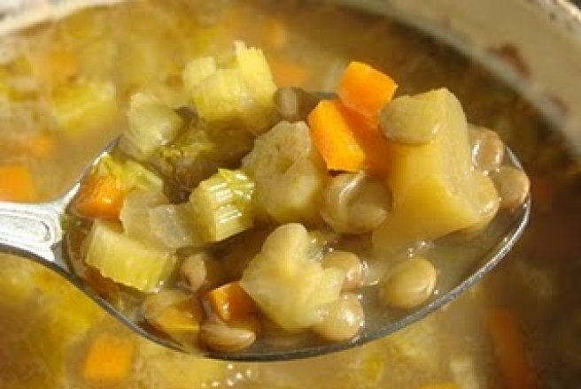 Supa cu linte,legume si curry