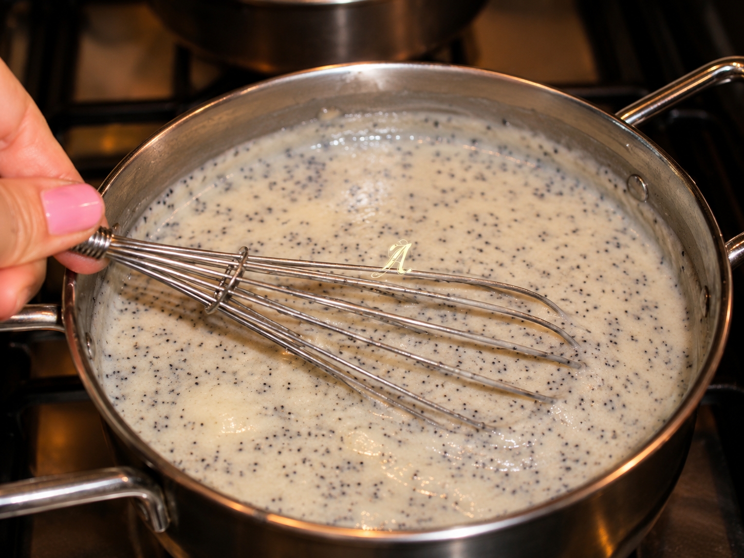 Crema de lapte si mac (pentru clatite)