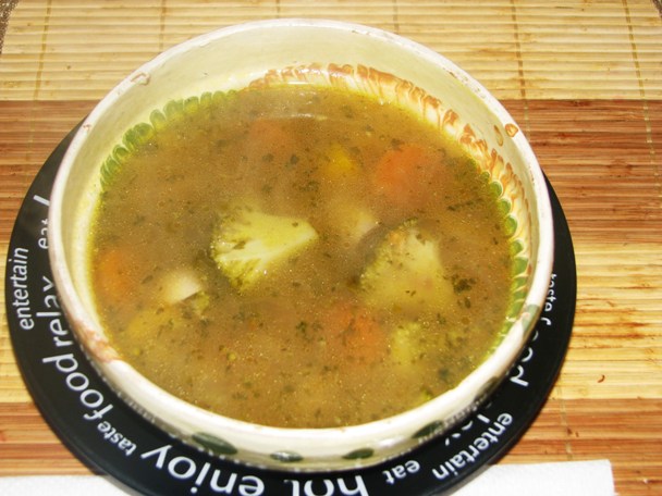 Doua variante RAPIDE de supa de peste
