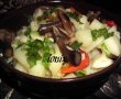 Salată de cartofi cu bureţi muraţi şi ceapă marinată-5