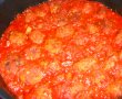 Chiftele marinate in sos de rosii-11
