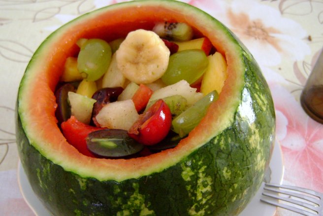 Salata de fructe in pepene