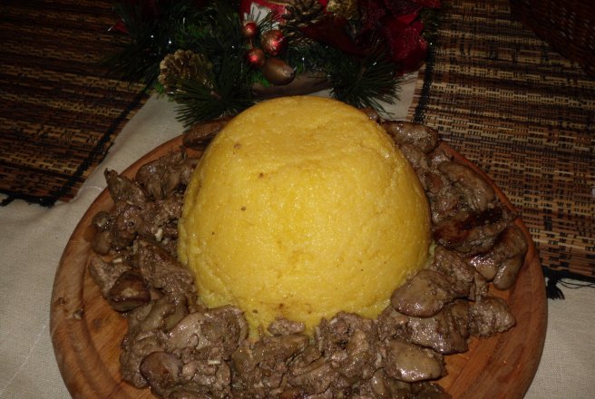 Ficatei de pui cu mamaliguta