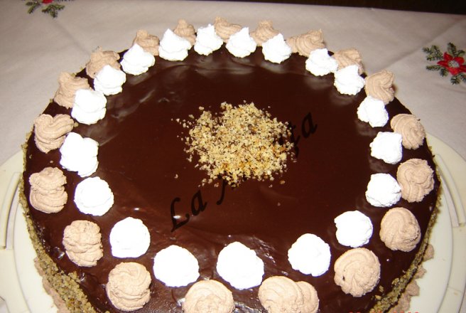 Tort cu ciocolata si nuca  ~nr. 100~