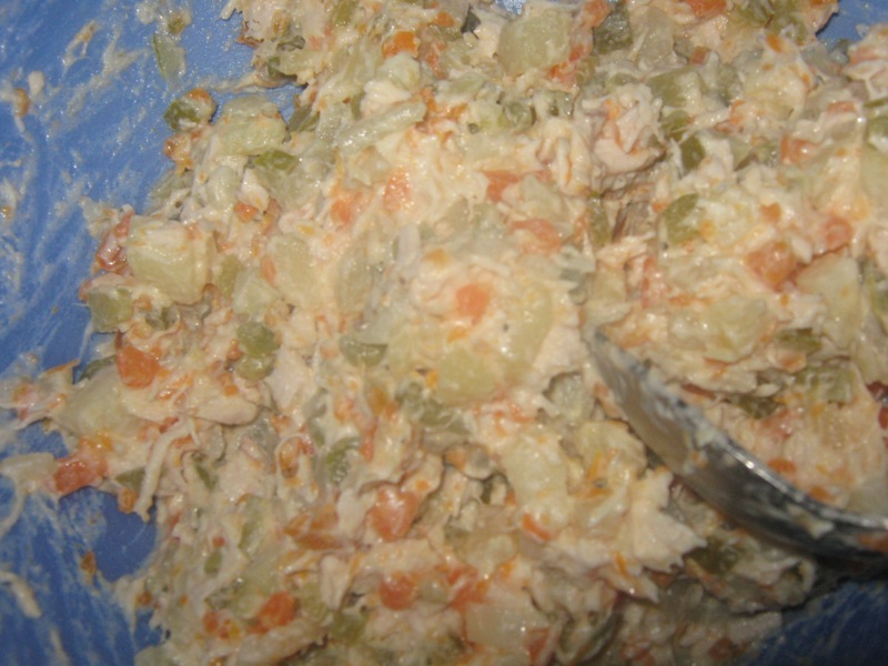 Salata boeuf  in paharele de lamiie
