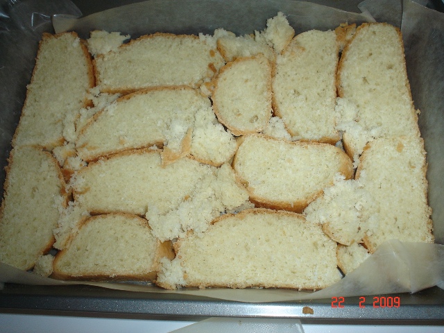Prăjitură din pâine a la Miha