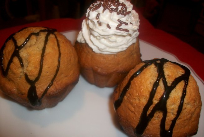 Muffins cu ciocolata si stafide