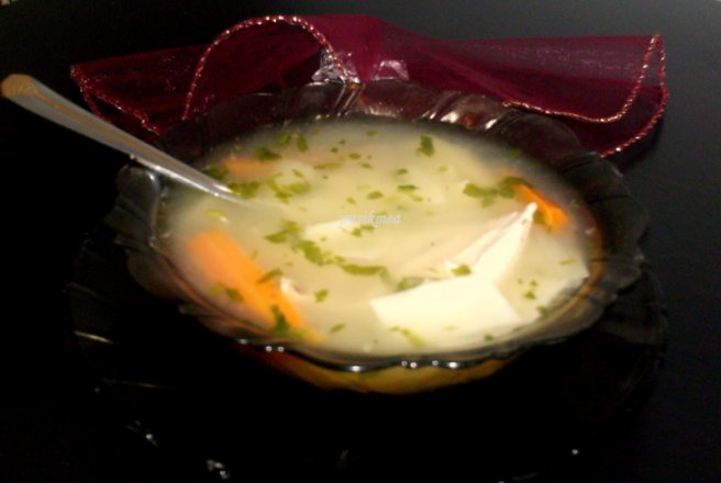 Supa de pui cu tascute ( taitei)